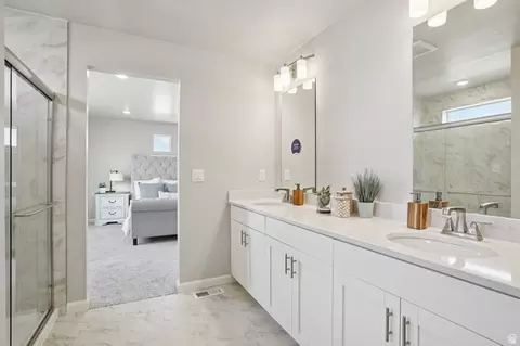 Bath - 7079 N Obsidian Way, Eagle Mountain, UT 84005 photo 2 of 4