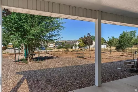 Exterior - 514 S 200 E, Enterprise, UT 84725 photo 6 of 6