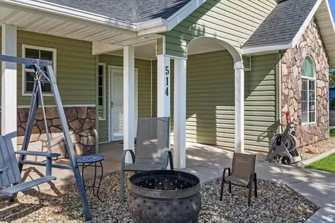 Exterior - 514 S 200 E, Enterprise, UT 84725 photo 3 of 6