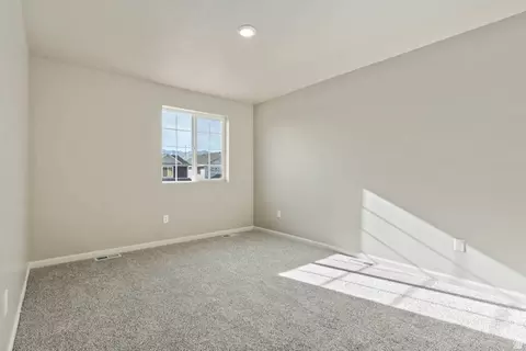 Bedroom - 7102 N Cairns Way, Eagle Mountain, UT 84005 photo 4 of 5