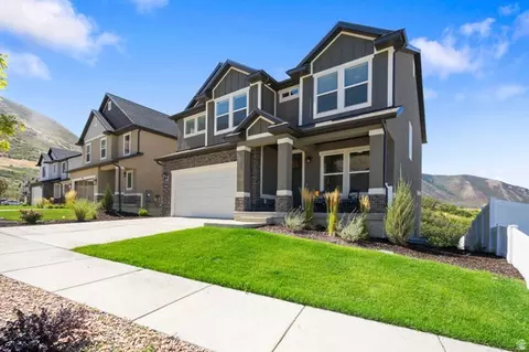 Exterior - 48 E Limber Dr, Mapleton, UT 84664 photo 4 of 11