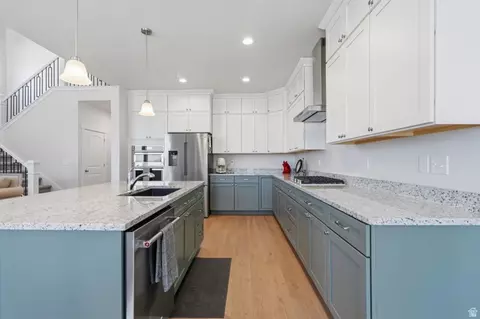 Kitchen - 48 E Limber Dr, Mapleton, UT 84664 photo 3 of 3