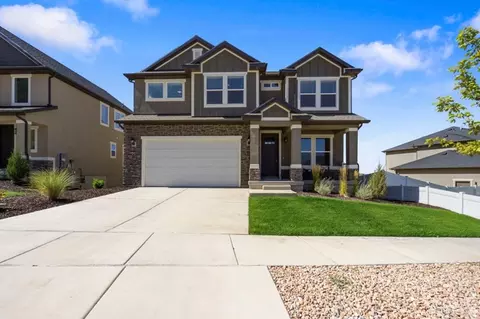 Exterior - 48 E Limber Dr, Mapleton, UT 84664 photo 2 of 11