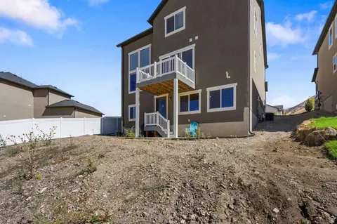 Exterior - 48 E Limber Dr, Mapleton, UT 84664 photo 6 of 11