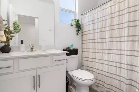 Bath - 1698 E Bison Dr N #B240, Eagle Mountain, UT 84005 photo 1 of 1