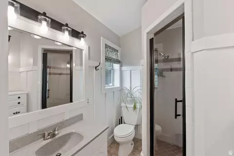 Bath - 471 N 1250 E, Bountiful, UT 84010 photo 1 of 3