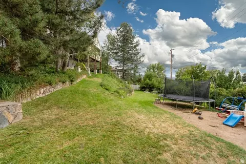 Exterior - 471 N 1250 E, Bountiful, UT 84010 photo 3 of 7