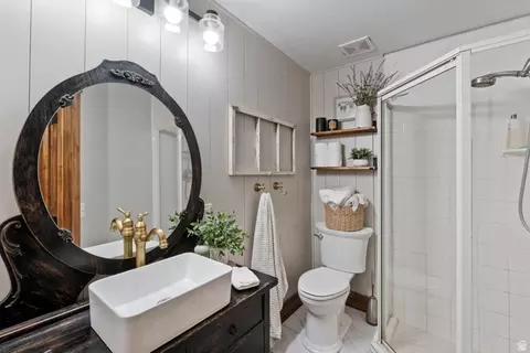 Bath - 471 N 1250 E, Bountiful, UT 84010 photo 3 of 3