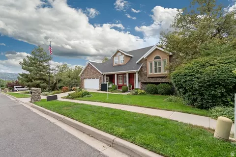 Exterior - 471 N 1250 E, Bountiful, UT 84010 photo 6 of 7