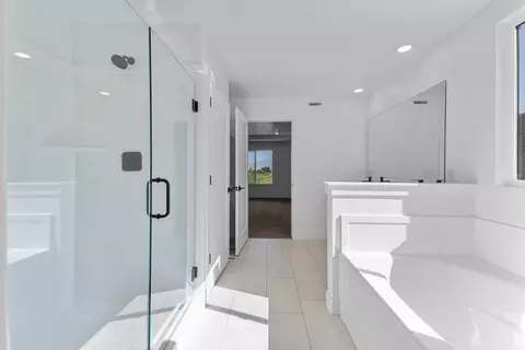 Bath - 1585 E 1010 N #207, Salem, UT 84653 photo 6 of 6