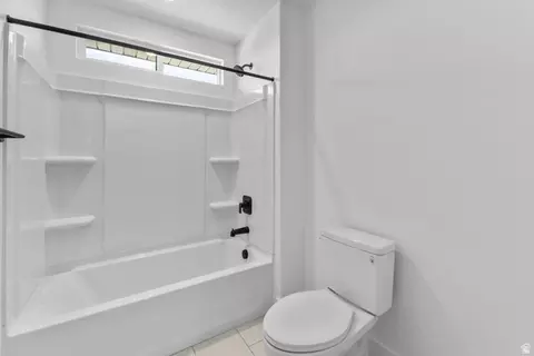 Bath - 1585 E 1010 N #207, Salem, UT 84653 photo 4 of 6