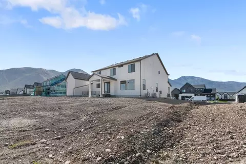 Exterior - 1585 E 1010 N #207, Salem, UT 84653 photo 5 of 9