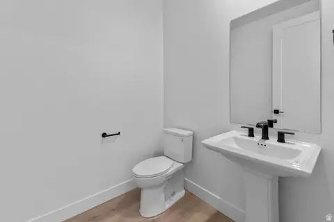 Bath - 1585 E 1010 N #207, Salem, UT 84653 photo 1 of 6
