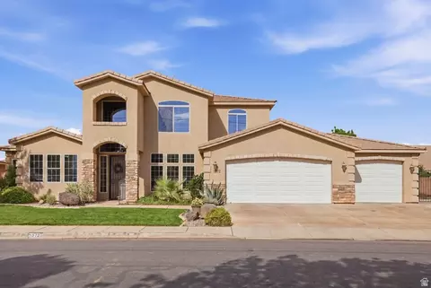 Exterior - 1872 S 20 E, Washington, UT 84780 photo 5 of 6