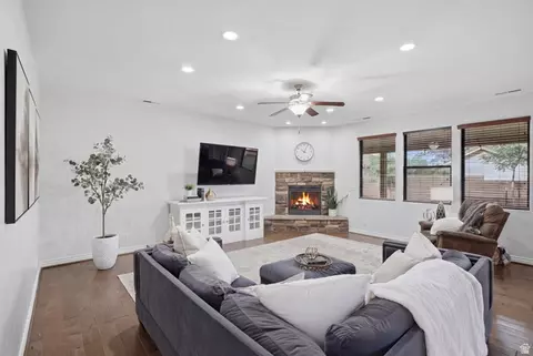 Other - 1872 S 20 E, Washington, UT 84780 photo 2 of 16