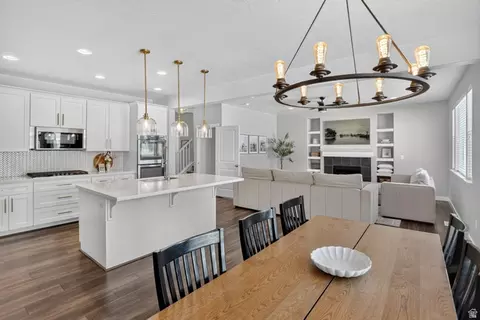 Dining - 2178 W Autumn Dr, Mapleton, UT 84664 photo 2 of 2