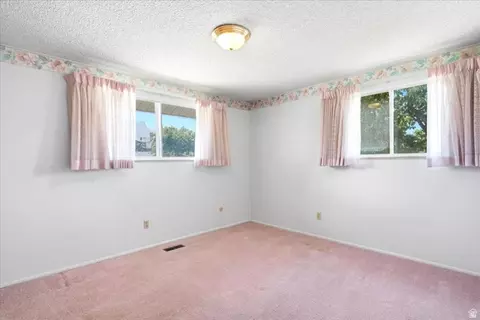 Bedroom - 1428 E South Weber Dr, South Weber, UT 84405 photo 2 of 2