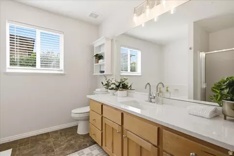 Bath - 1542 E Granada Dr, Sandy, UT 84093 photo 3 of 7