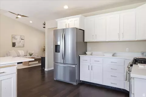 Kitchen - 1542 E Granada Dr, Sandy, UT 84093 photo 3 of 4