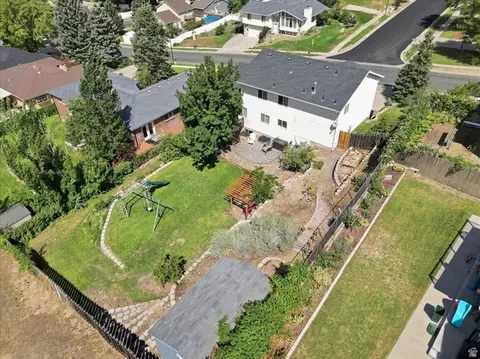 View/Area - 1542 E Granada Dr, Sandy, UT 84093 photo 2 of 6