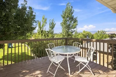 Exterior - 1542 E Granada Dr, Sandy, UT 84093 photo 5 of 11