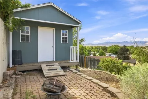 Exterior - 1542 E Granada Dr, Sandy, UT 84093 photo 10 of 11