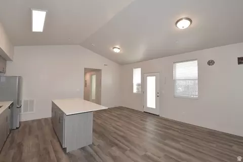 142 E 7th 25 #B304, Syracuse, UT 84075 photo 2