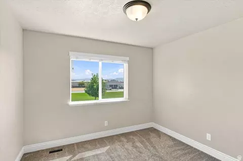 Bedroom - 81 E 780 S, Smithfield, UT 84335 photo 3 of 4