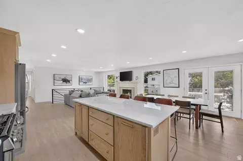 Kitchen - 2050 E Gyrfalcon Dr, Sandy, UT 84092 photo 3 of 4