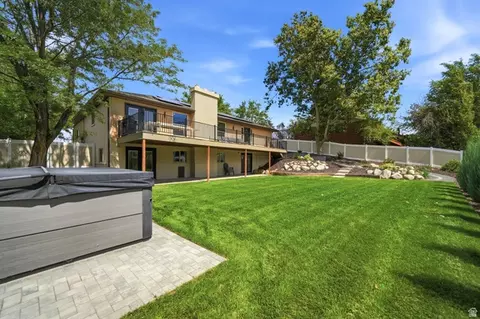 Exterior - 2050 E Gyrfalcon Dr, Sandy, UT 84092 photo 8 of 10