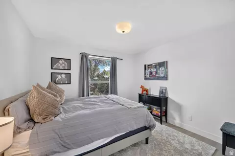 Bedroom - 2050 E Gyrfalcon Dr, Sandy, UT 84092 photo 4 of 8