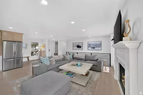 Living - 2050 E Gyrfalcon Dr, Sandy, UT 84092 photo 5 of 8