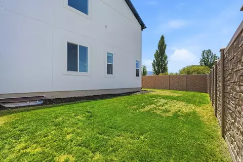 Exterior - 94 E 520 N, Providence, UT 84332 photo 6 of 6
