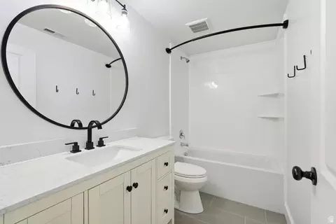 Bath - 94 E 520 N, Providence, UT 84332 photo 4 of 4