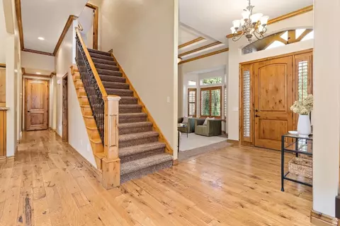 Entry Way - 552 E Johns Way S, Sandy, UT 84070 photo 3 of 3