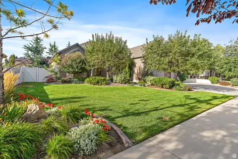 Exterior - 552 E Johns Way S, Sandy, UT 84070 photo 1 of 19