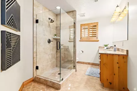 Bath - 552 E Johns Way S, Sandy, UT 84070 photo 8 of 8
