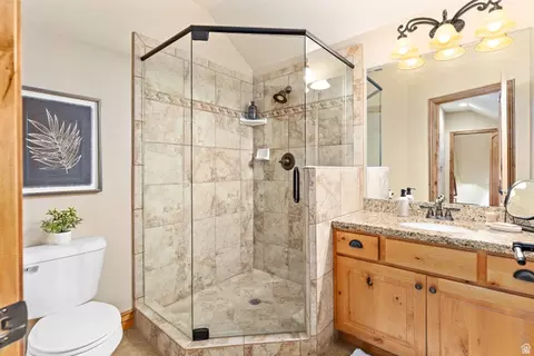 Bath - 552 E Johns Way S, Sandy, UT 84070 photo 6 of 8