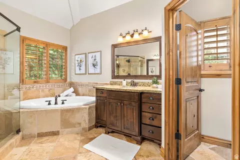 Bath - 552 E Johns Way S, Sandy, UT 84070 photo 2 of 8