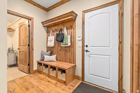 Entry Way - 552 E Johns Way S, Sandy, UT 84070 photo 2 of 3