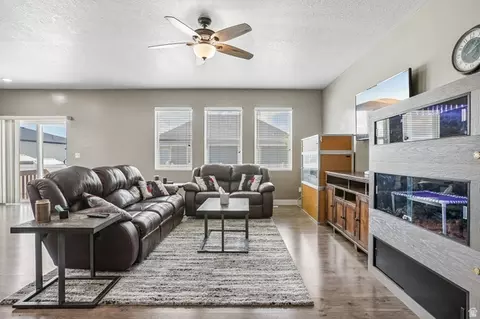 Living - 4841 N Goosefoot Dr W, Eagle Mountain, UT 84005 photo 1 of 2
