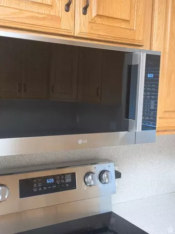 Kitchen - 450 S 100 E, Springville, UT 84663 photo 3 of 8