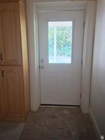 Entry Way - 450 S 100 E, Springville, UT 84663 photo 2 of 14