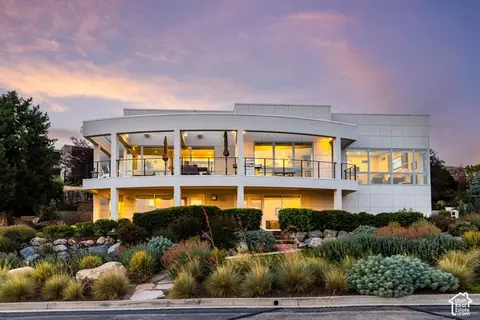 815 N Sandhurst Dr, Salt Lake City, UT 84103