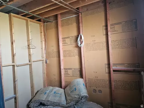Bath - 440 N 200 E, Ferron, UT 84523 photo 2 of 2