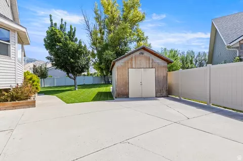 Exterior - 572 Willow Cir, North Logan, UT 84341 photo 5 of 8