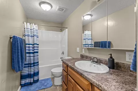 Bath - 572 Willow Cir, North Logan, UT 84341 photo 3 of 3
