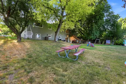 Exterior - 325 N 200 W, Smithfield, UT 84335 photo 6 of 12
