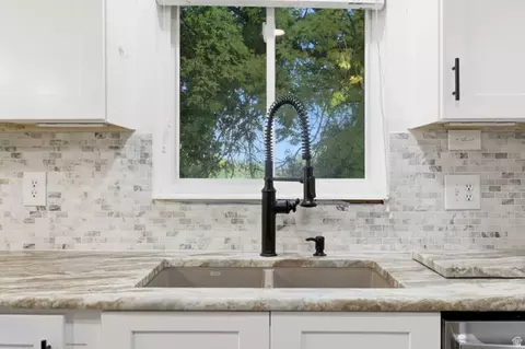Kitchen - 325 N 200 W, Smithfield, UT 84335 photo 3 of 4