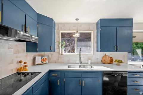 Kitchen - 5580 S 235 E, Murray, UT 84107 photo 1 of 4